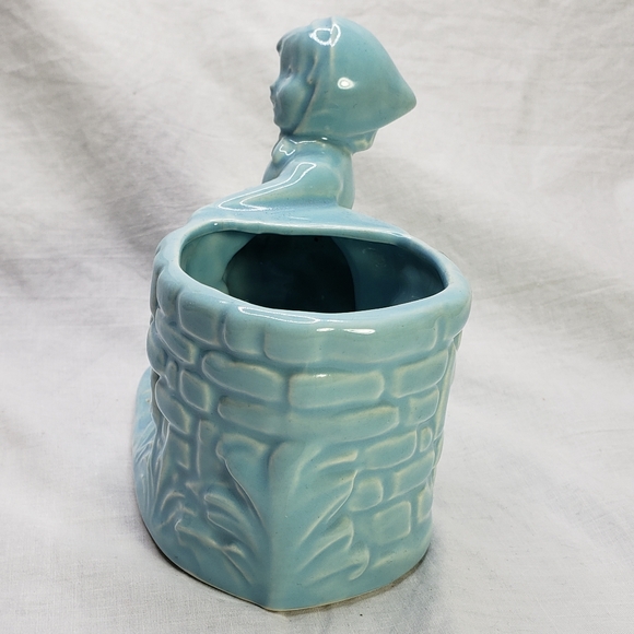 Vintage Blue Planter Girl at Well with Artificial Flowers 5 x 3 x 5 Inches - Picture 5 of 12